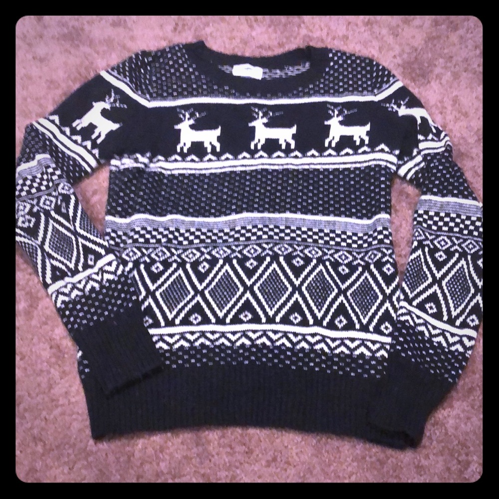 Old navy sweater